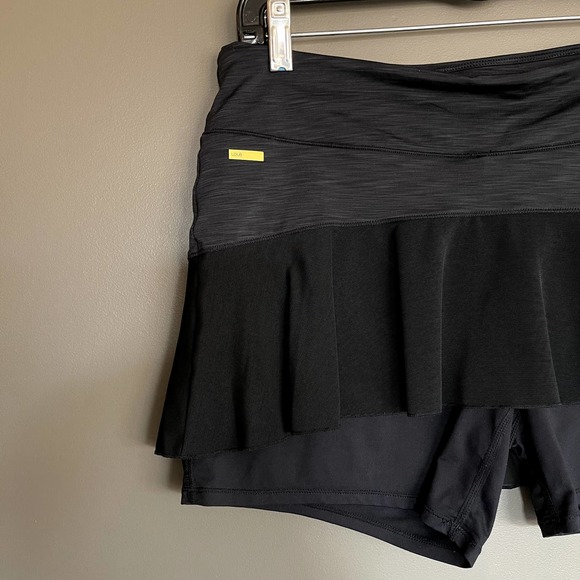 Lole Ace Skort Black‎ Grey Size Medium Tennis Running Golf Gym Skirt Shorts - Picture 3 of 12